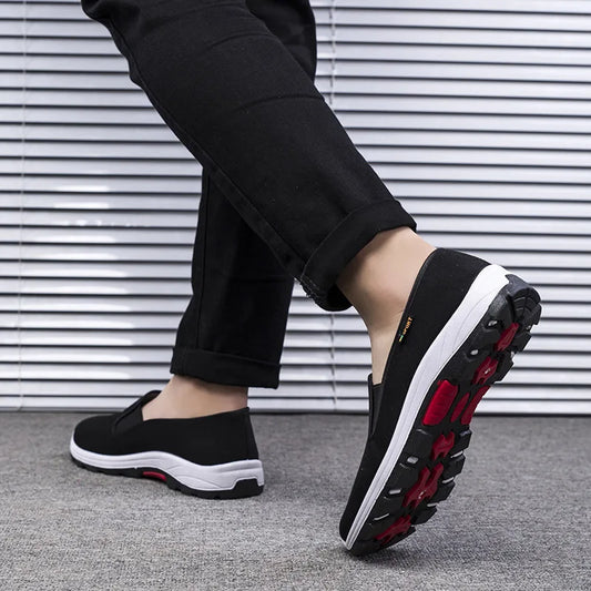 New Beijing Cloth Shoes Men's Casual Slip-On Work Shoes Breathable Soft Bottom Canvas Shoes round Toe Rubber Outsole