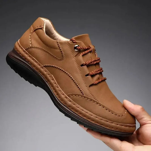 Classic Mens Leather Casual Shoes Soft Sole Lace-up Luxury Brand Lightweight Mountaineering Shoes Male Outdoor Sneakers Hombre