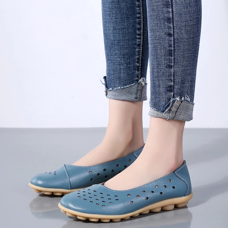 Summer Women Casual Shoes Flat Shoes Designer Ladies Cut Out Rubber Loafers Non-slip Breathable Womens Moccasins Plus Size 35-44