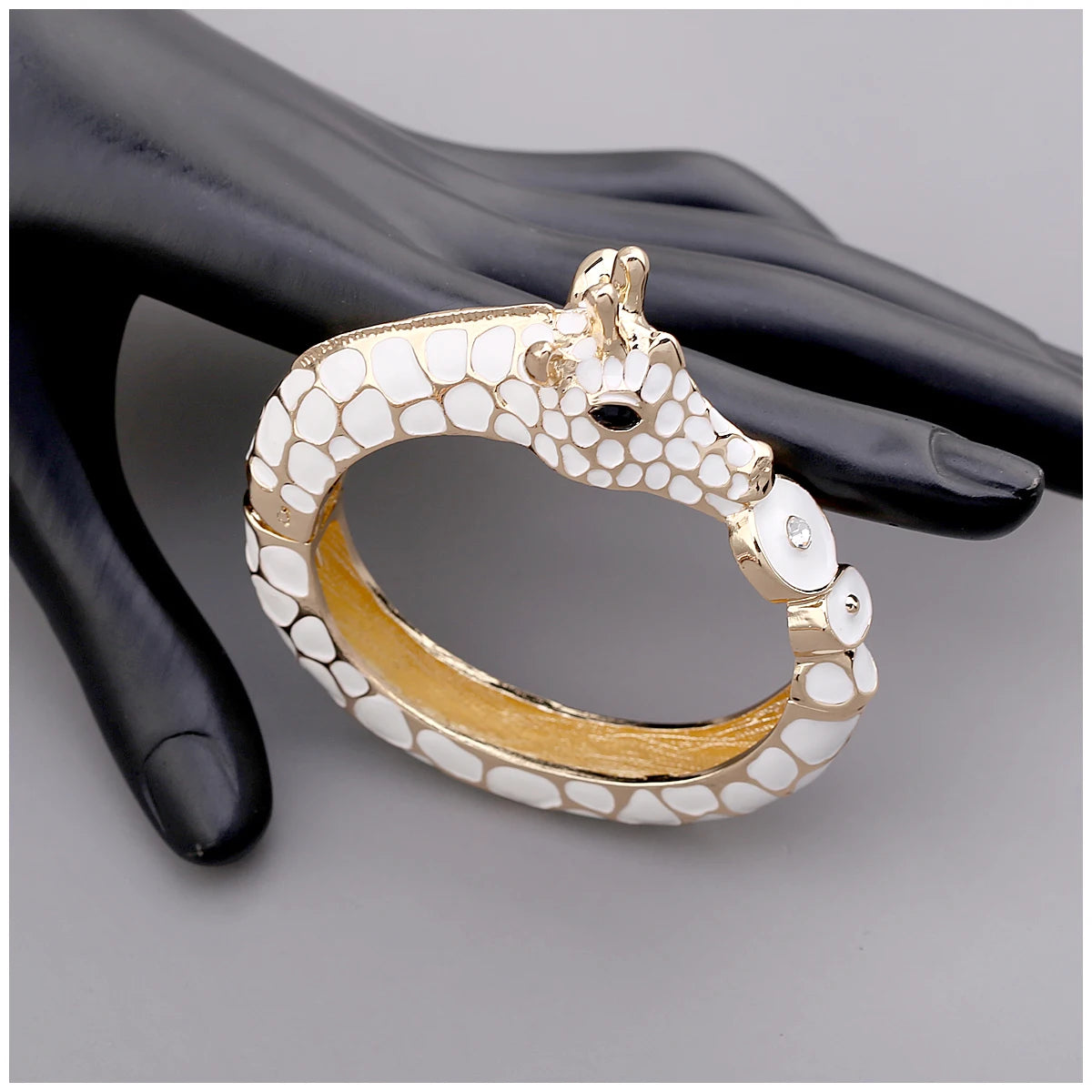 Fashion Beautiful Zebra Animal Cuff Bracelet Statement Bangle for Women Girls Gold Plated with Enamel Bracelets Bangle Jewelry