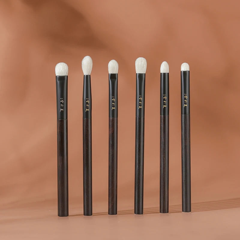Professional Handmade Make Up Brush Eye Shadow Blending Brush Soft Saibikoho Goat Hair Ebony Handle Makeup Brushes