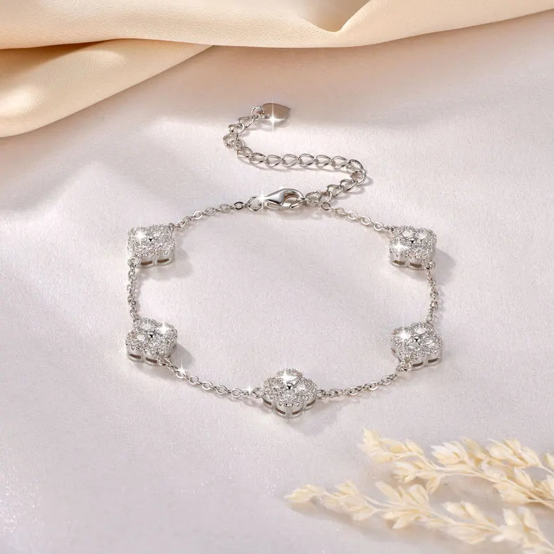 Rrjzz Clover Moissanite Women Bracelet D Color VVS1 Lab Imitation Diamond Round Cut Four Leaf Bracelet Jewelry GRA Certificated