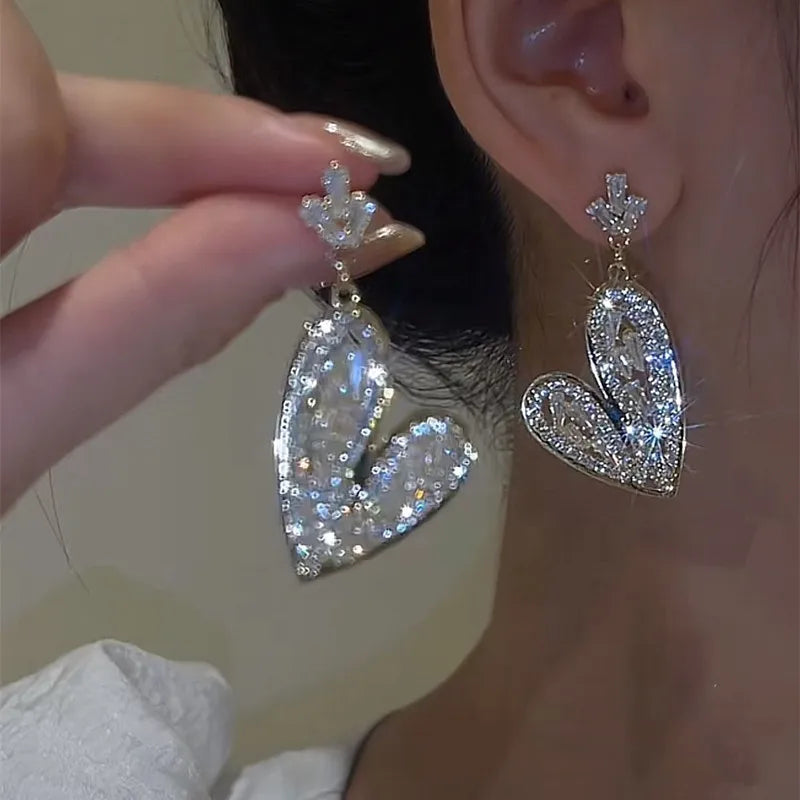2023 New Fashion Trend Unique Design Elegant Delicate Green Zircon Flower Earrings For Women Jewelry Wedding Party Premium Gifts