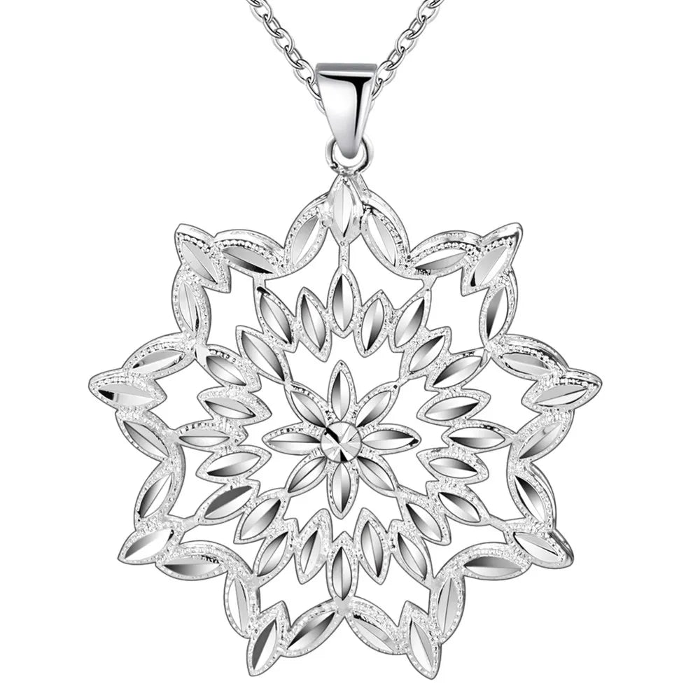 925 Sterling Silver Necklace Flower Pendant for Women High Quality Wedding Engagement Jewelry Fashion Holiday Gifts Party