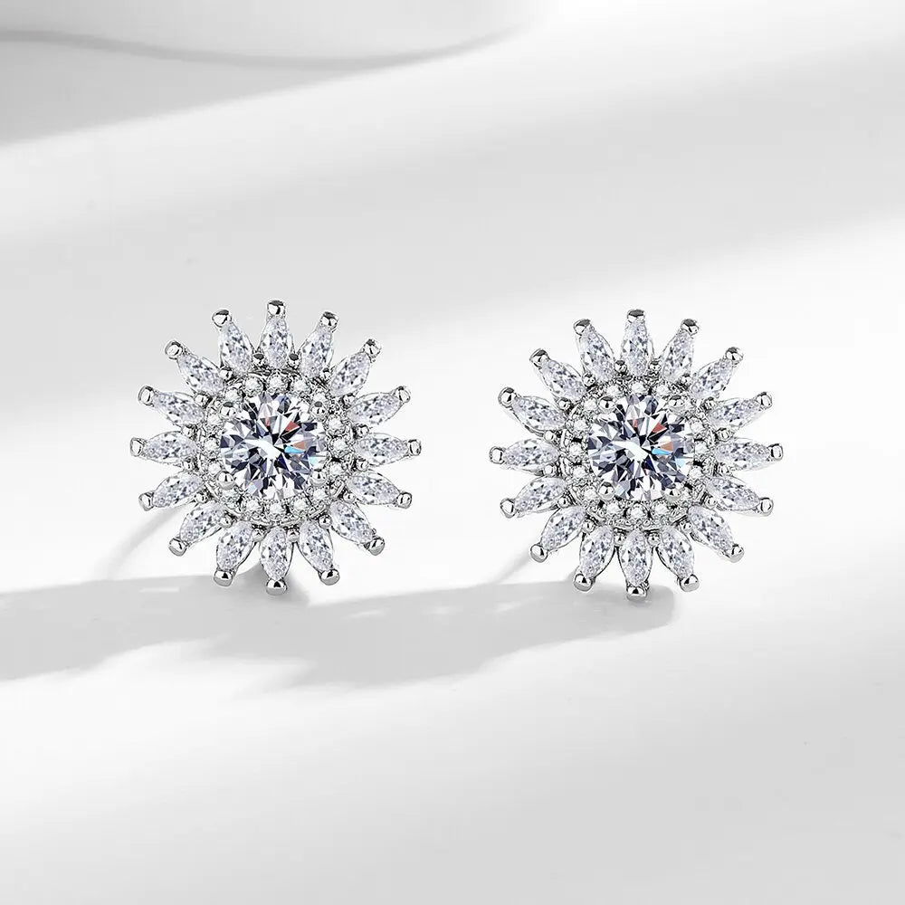 925 Sterling Silver Earrings Sunflower Full Diamond Earrings Ladies Fashion Simple Birthday Wedding Anniversary Jewelry Gift