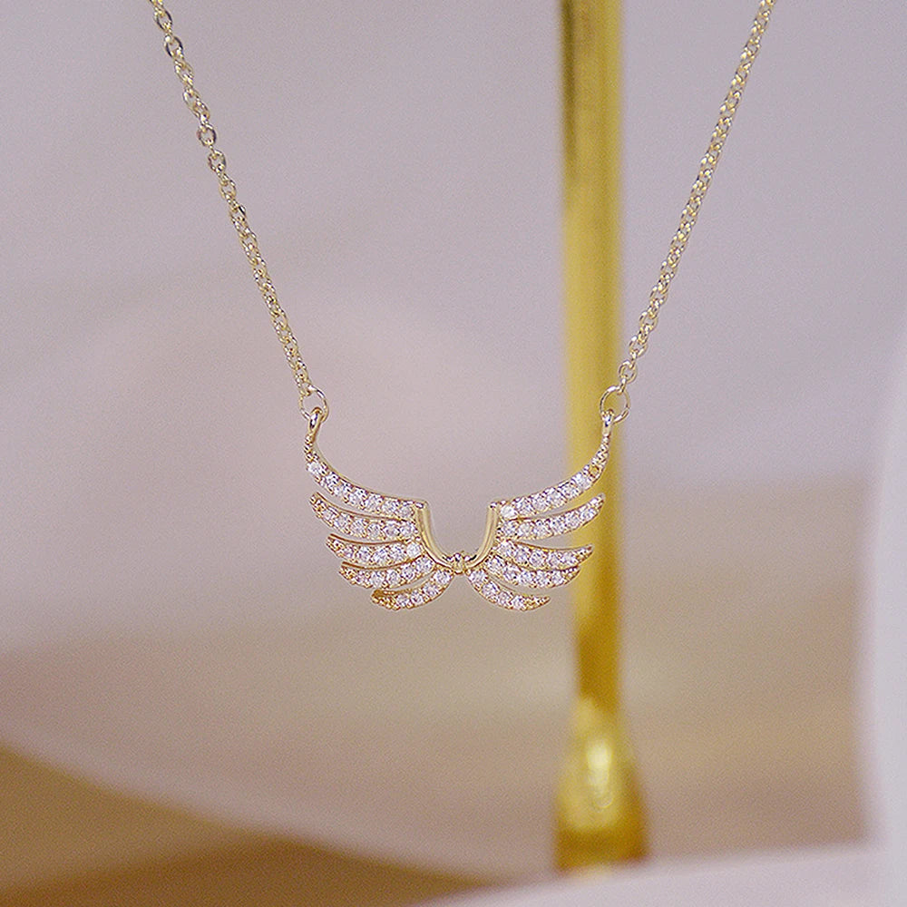 Huitan Exquisite Wing Shape Pendant Necklace with Shiny CZ for Women Wedding Engagement Party Aesthetic Necklace Fashion Jewelry