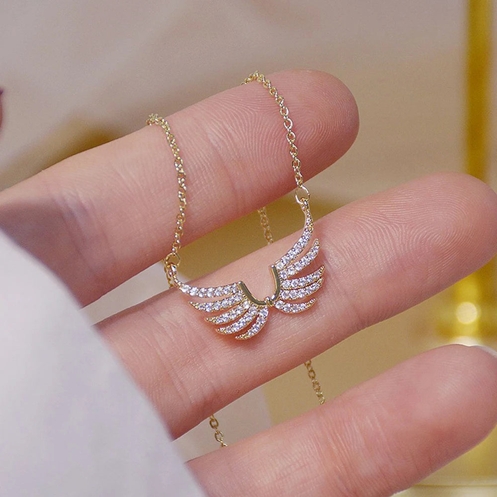 Huitan Exquisite Wing Shape Pendant Necklace with Shiny CZ for Women Wedding Engagement Party Aesthetic Necklace Fashion Jewelry
