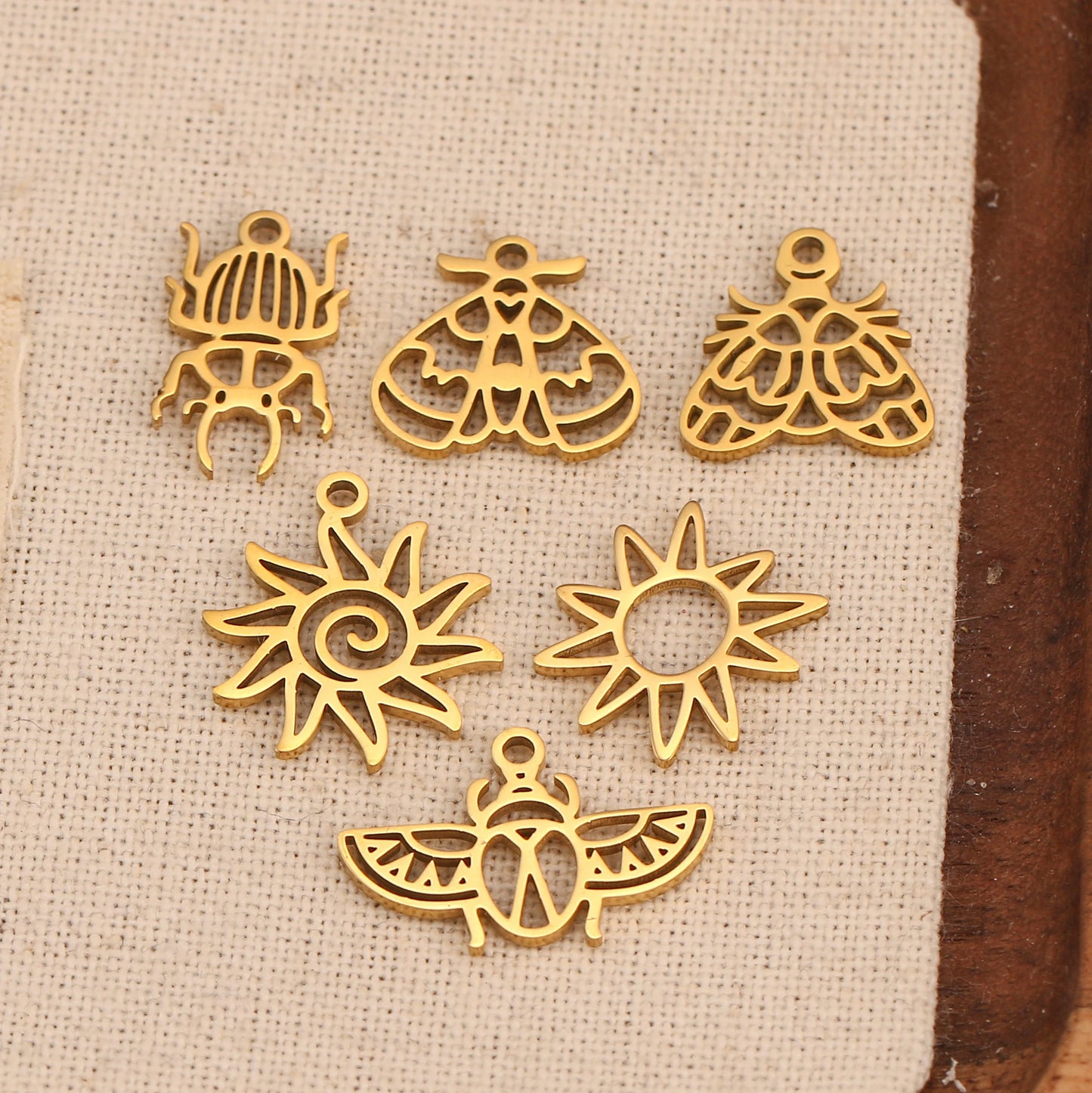 5Pcs Spring Bee/Butterfly/Beelet Charms Stainless Steel Scarab Moths Pendants DIY  Necklace Bracelet Jewelry Making Accessories