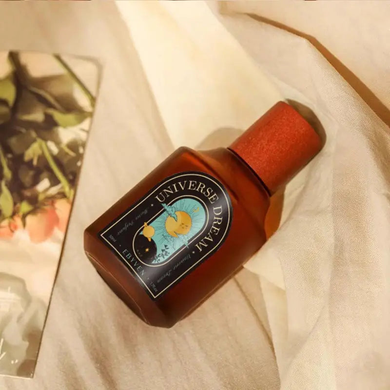 Korean Unisex Woody Perfume Mixed Woody Floral Fruity Lasting Fresh Light Perfume Charming Men Women Dating Fragrance Mist 50ml