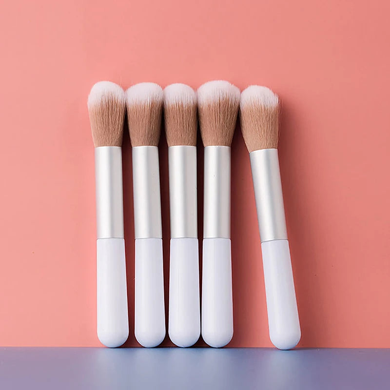 1Pcs Round Handle Multifunctional Makeup Brushes Girl  Professional Powder Foundation Blush Brush Cosmetic Accessories