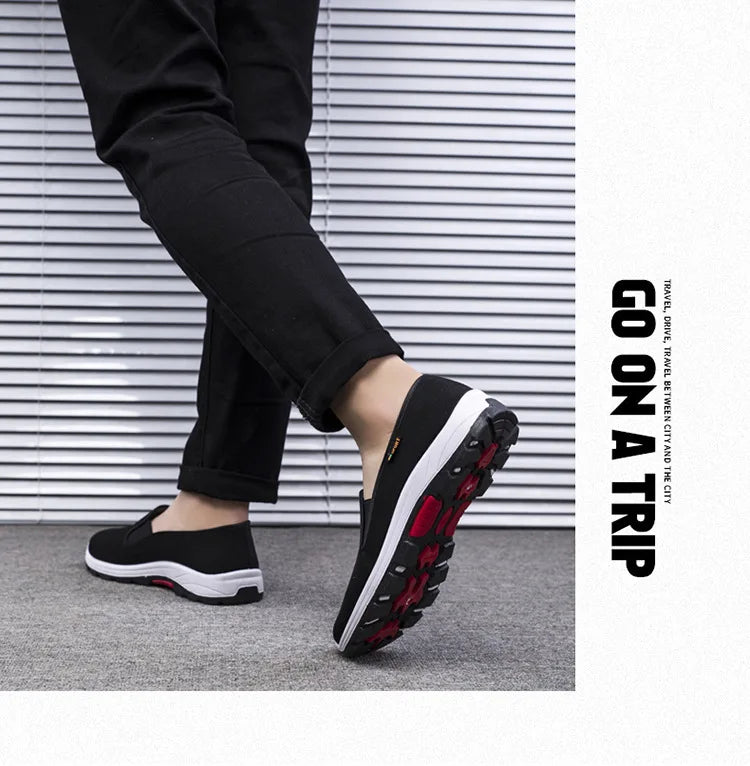 New Beijing Cloth Shoes Men's Casual Slip-On Work Shoes Breathable Soft Bottom Canvas Shoes round Toe Rubber Outsole
