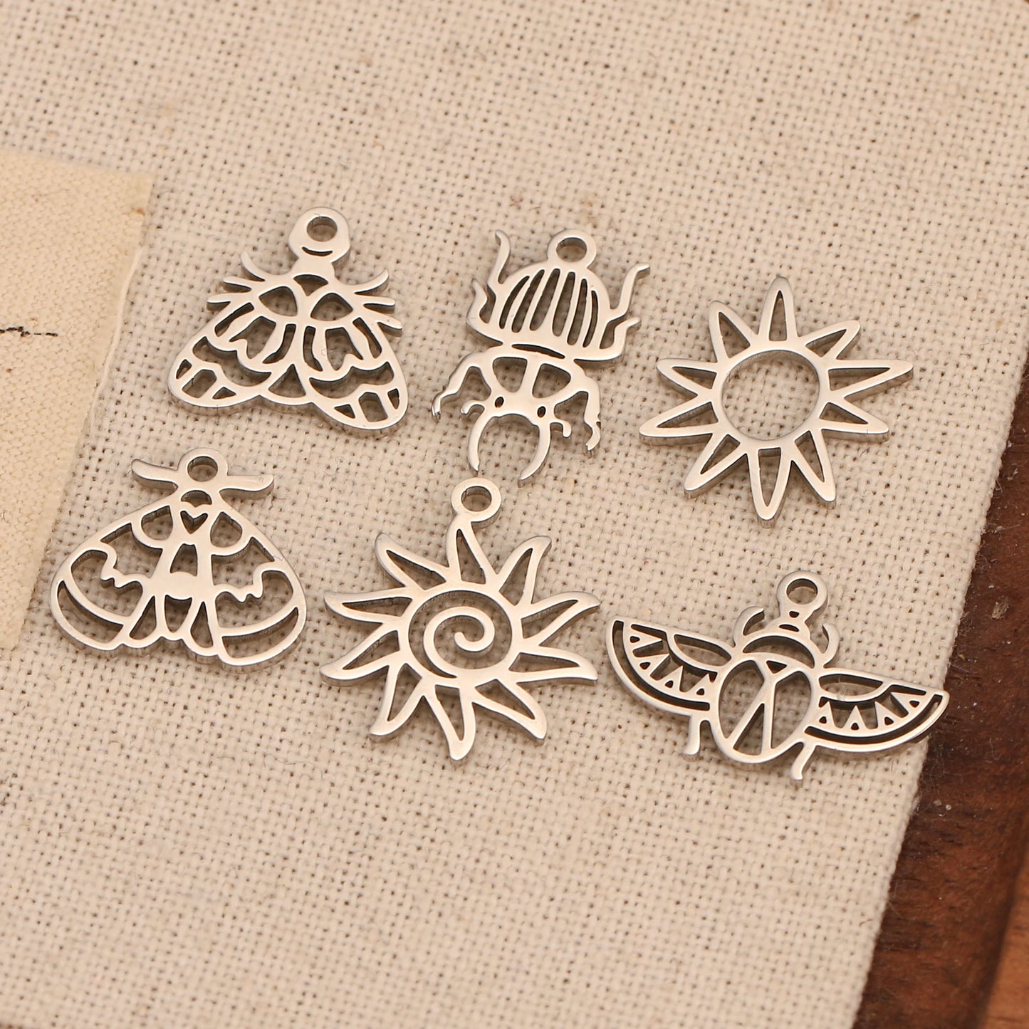 5Pcs Spring Bee/Butterfly/Beelet Charms Stainless Steel Scarab Moths Pendants DIY  Necklace Bracelet Jewelry Making Accessories