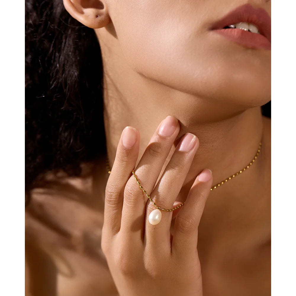 Yhpup Luxury Natural Freshwater Pearl Pendant Stainless Steel Sweet Necklace Women Stylish Exquisite Jewelry Mother Sister Gift