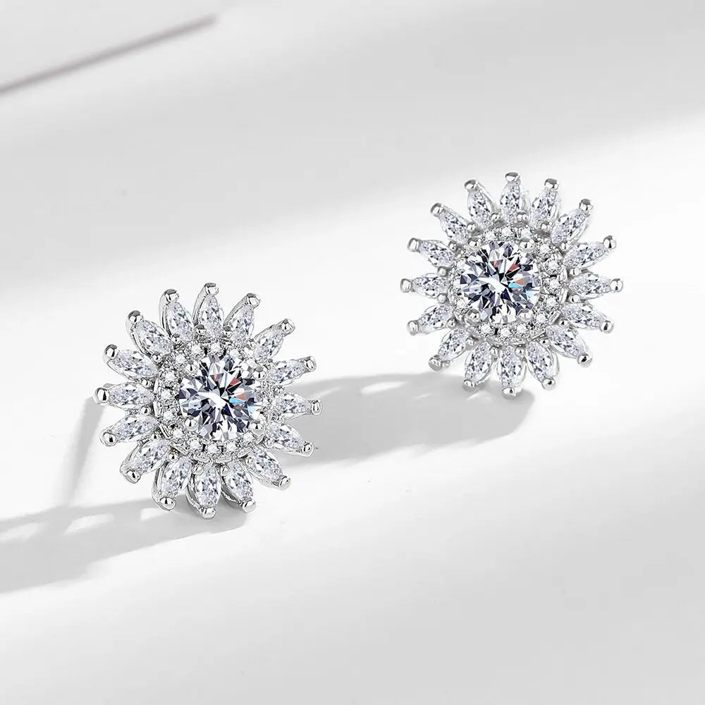 925 Sterling Silver Earrings Sunflower Full Diamond Earrings Ladies Fashion Simple Birthday Wedding Anniversary Jewelry Gift