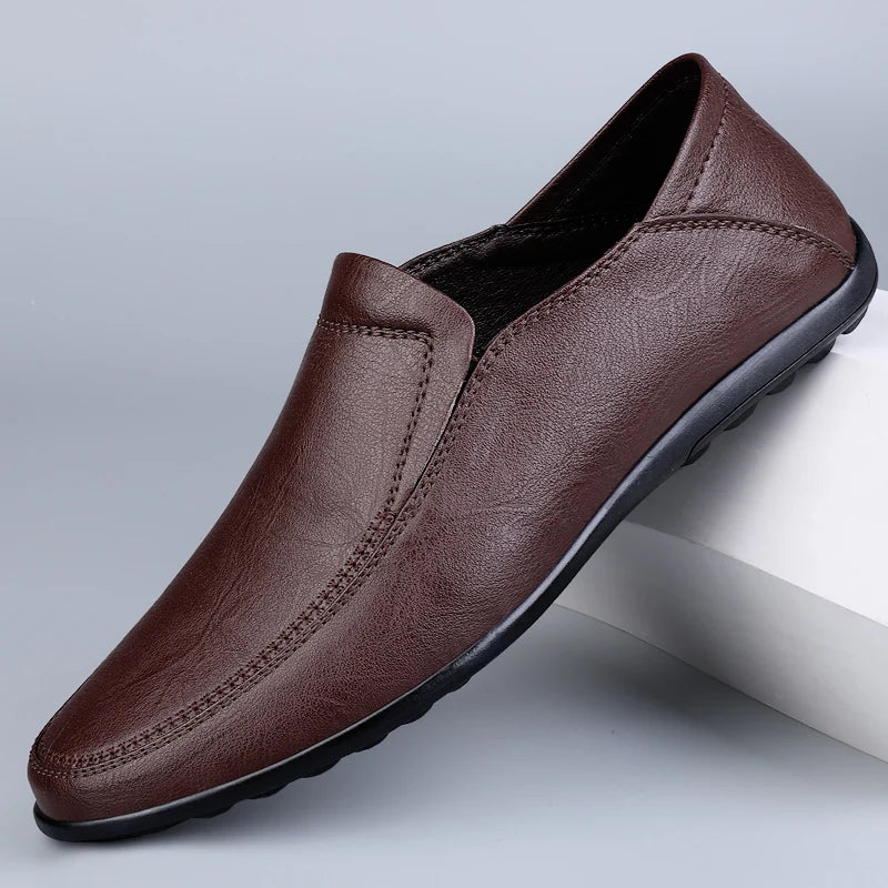 New Fashion Men Shoes Casual Breathable Office Loafers Shoes Men Designer Slip On Boat Shoes Men Italian Moccasins Plus Size 46