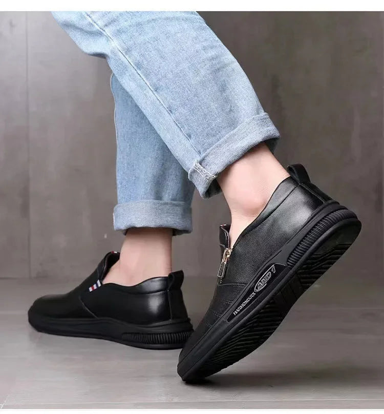 2024 New Casual Leather Shoes Men Fashion Loafers Autumn Slipon Flat Brand Business Shoes Man Sneakes Comfort Moccasins Zapatos