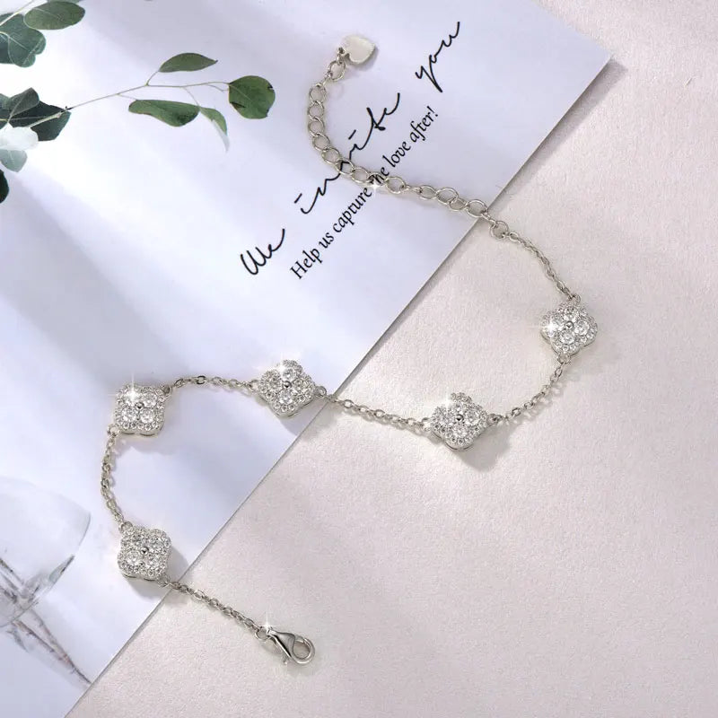 Rrjzz Clover Moissanite Women Bracelet D Color VVS1 Lab Imitation Diamond Round Cut Four Leaf Bracelet Jewelry GRA Certificated