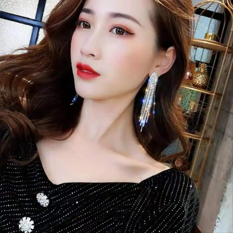 2023 New Fashion Trend Unique Design Elegant Delicate Green Zircon Flower Earrings For Women Jewelry Wedding Party Premium Gifts