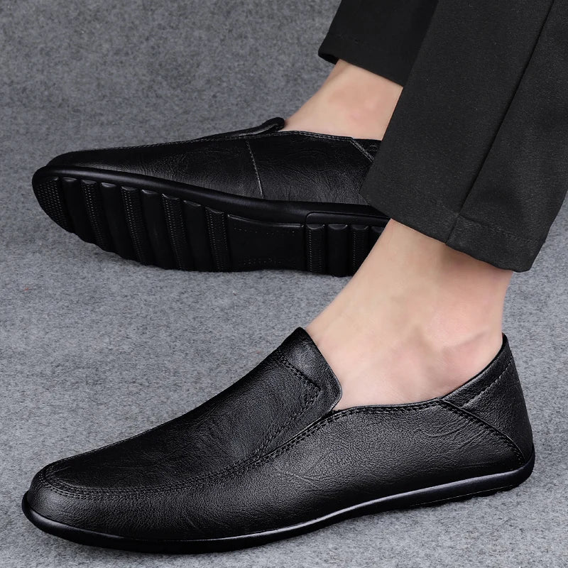 New Fashion Men Shoes Casual Breathable Office Loafers Shoes Men Designer Slip On Boat Shoes Men Italian Moccasins Plus Size 46