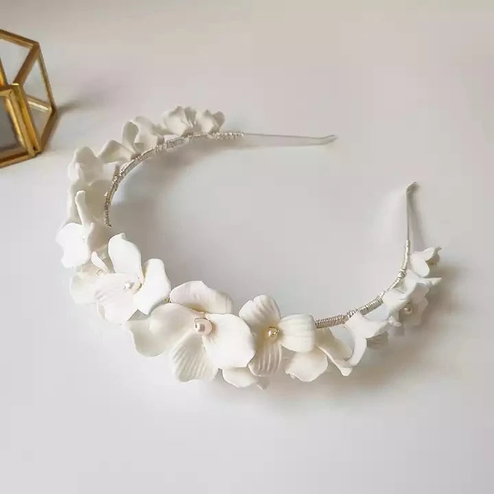 SLBRIDAL Handmade Luxury Rhinestones Freshwater Pearls Ceram Flower Bridal Tiara Wedding Bridesmaids Crown Women Hair Jewelry