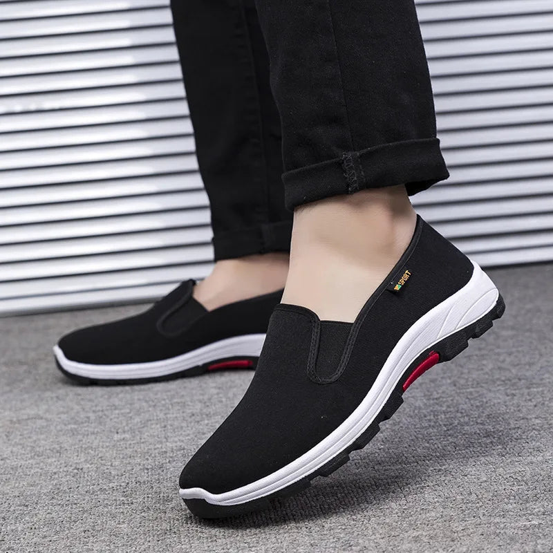New Beijing Cloth Shoes Men's Casual Slip-On Work Shoes Breathable Soft Bottom Canvas Shoes round Toe Rubber Outsole