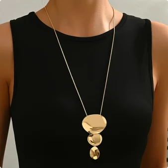 Fashionable Minimalist Asymmetrical Geometric Circle Pendant Necklace Elegant Jewelry Accessory