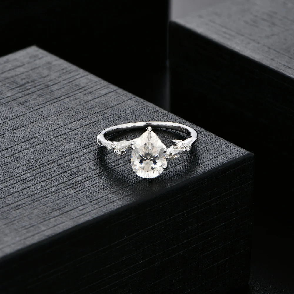CHARMING 2025 2.0CT Pear Shape 7*10mm  Moissanite Ring D VSS1 Color 925 Silver Pass Diamond Tester Wedding Fine Jewelry Gifts