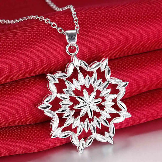 925 Sterling Silver Necklace Flower Pendant for Women High Quality Wedding Engagement Jewelry Fashion Holiday Gifts Party